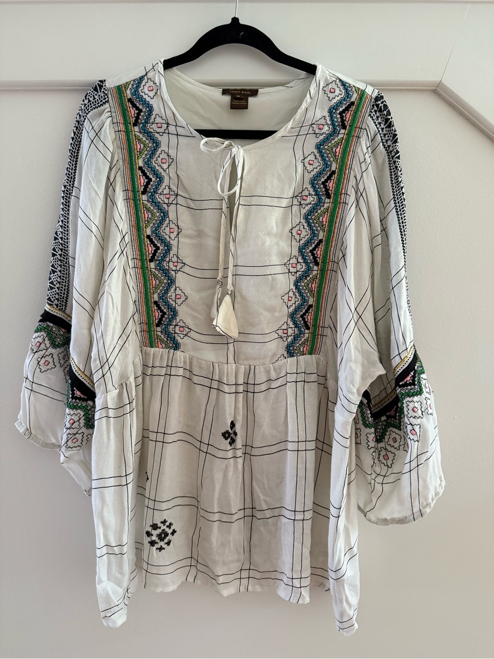 Vineet Bahl Anthropologie Brielle
Embroidered Peasant Top Blouse